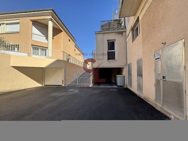 Garage location à Apt, Cavaillon