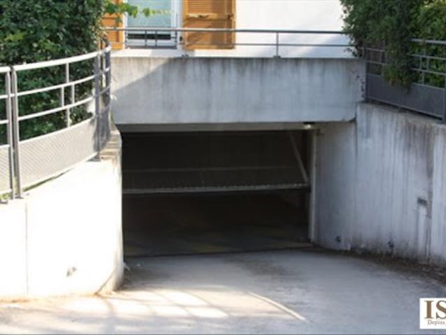 Garage location à Aix-en-Provence, Le Puy-sainte-réparade