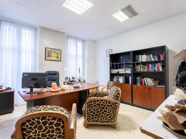 Bureau vente à Marseille