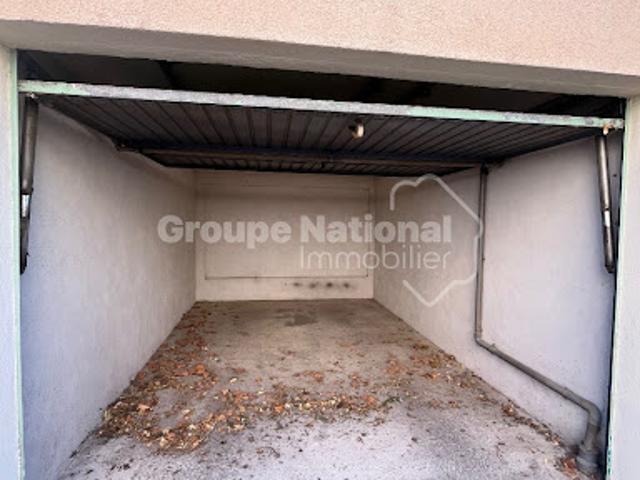Garage location à Arles, Rognonas