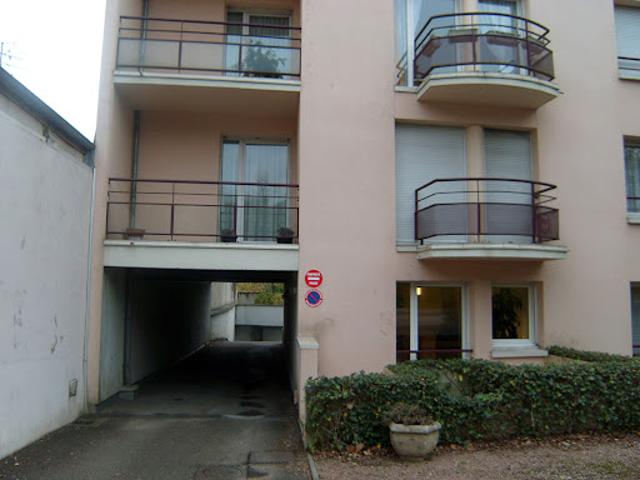 Garage location à Auxerre