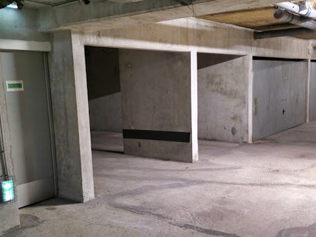 Garage location à Gex, Cessy