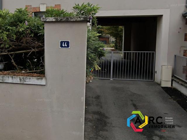 Garage location à Orléans