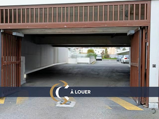 Garage location à Saint-Malo, Bretagne