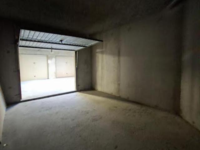 Garage location à Forcalquier, Manosque