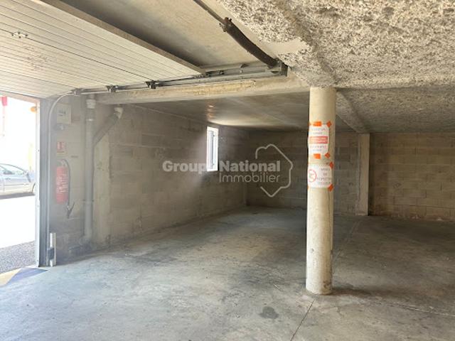 Garage location à Nîmes, Clarensac