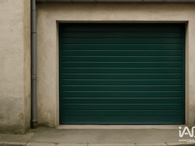 Garage location à Parking Place du Martroi, Orléans