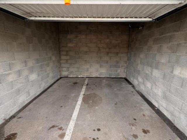 Garage location à Orléans, Saint-jean-de-la-ruelle