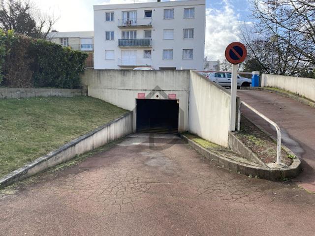 Garage location à Saint-Germain-en-Laye, Sartrouville