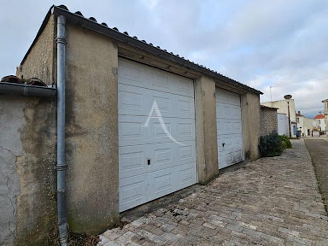 Garage location à Rochefort