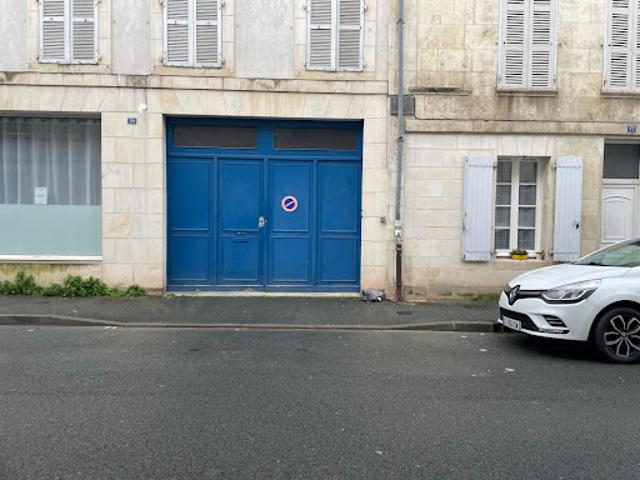 Garage location à Rochefort, Porte Martrou