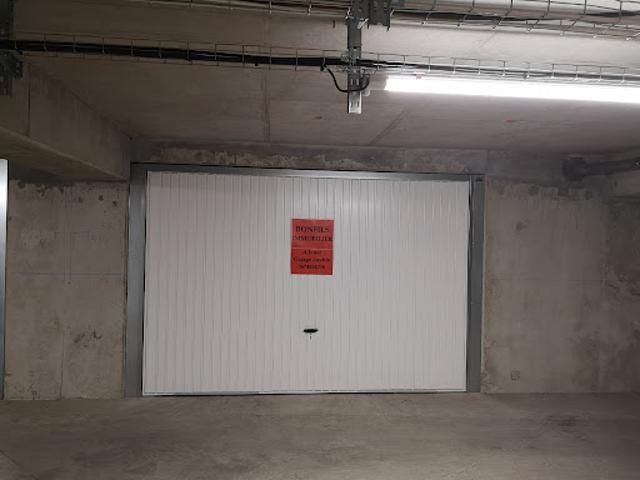 Garage location à Nîmes, Villeneuve-lès-avignon