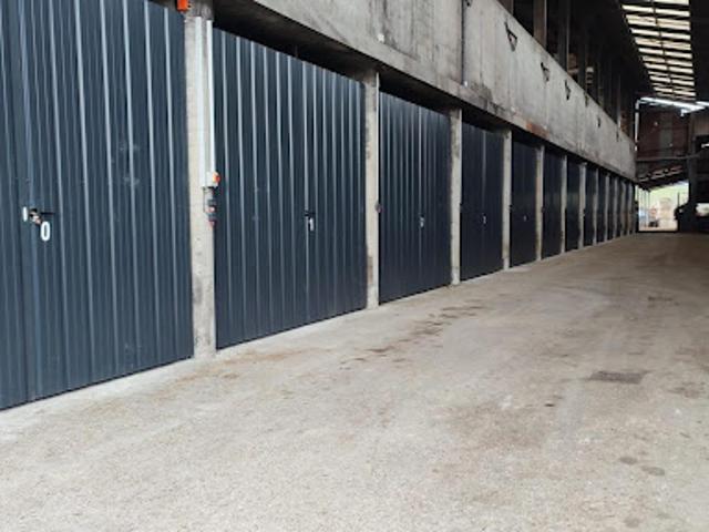Garage location à Annecy, Massingy