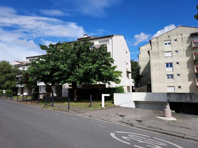 Garage location à Bordeaux, Médoquine