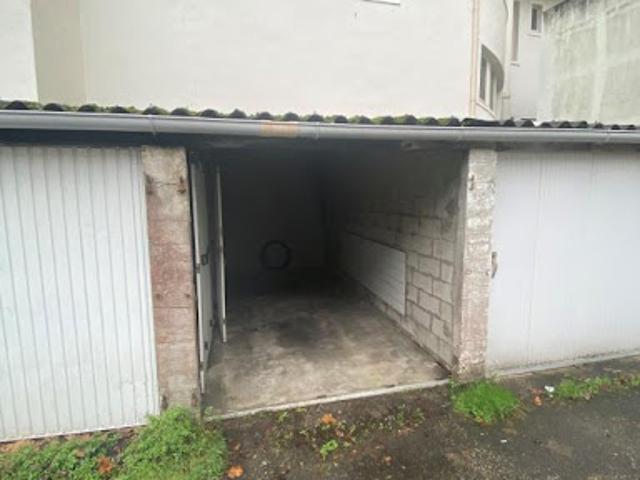 Garage location à Brest, Bretagne