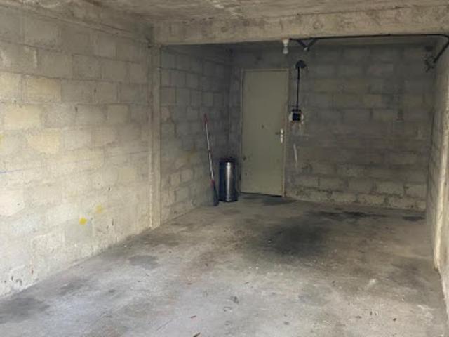 Garage location à Brest, Bretagne