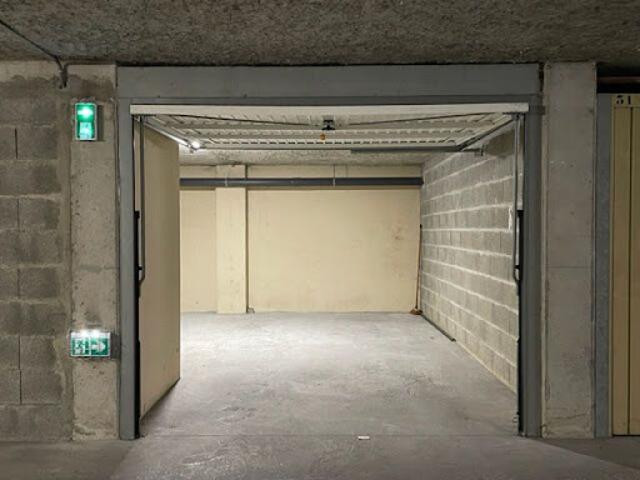 Garage location à Saint-Julien-en-Genevois, Saint-julien-en-genevois