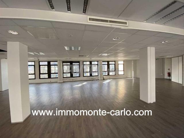 Bureau location à Hay Riad, Berkane