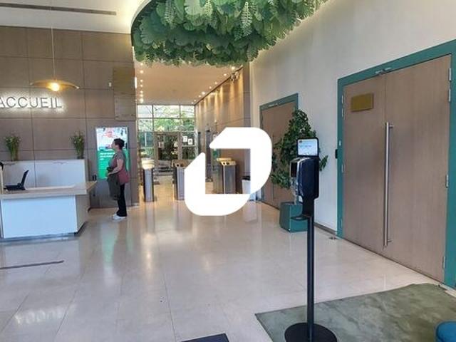 Local Commercial location à France métropolitaine, Saint-denis