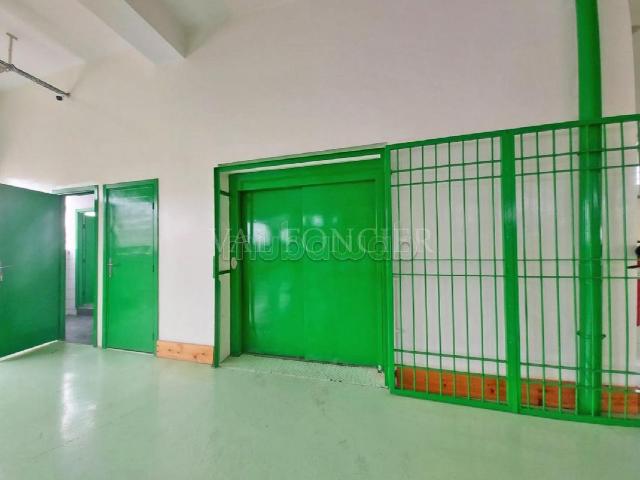 Local commercial location à Mohammedia, Gharb-Chrarda-Beni Hssen