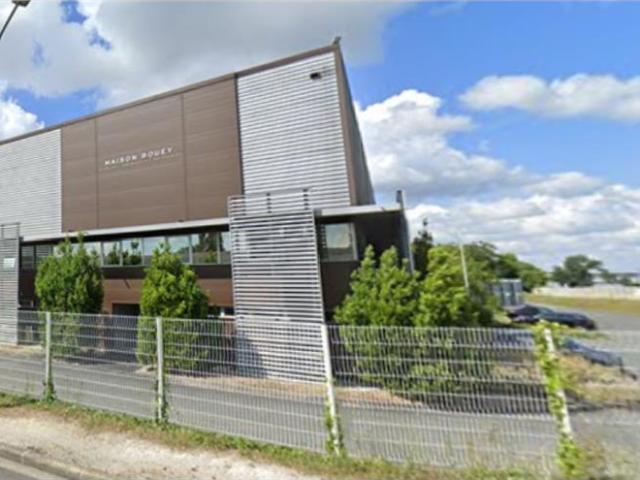 Local Commercial location à Bordeaux, Ambarès-et-lagrave
