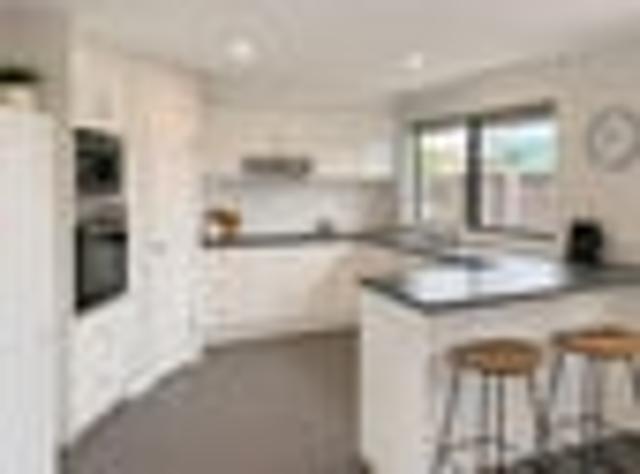 House for sale in Awhitu