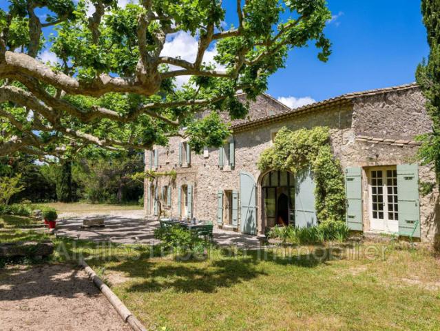 Maison location à Arles, Eygalières