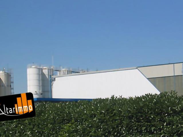 Local Commercial location à Chartres, Bleury