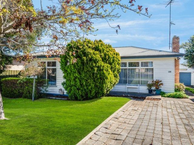 House for sale in Belmont, Geelong