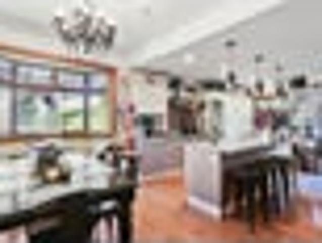 House for sale in Chaslands, Canterbury