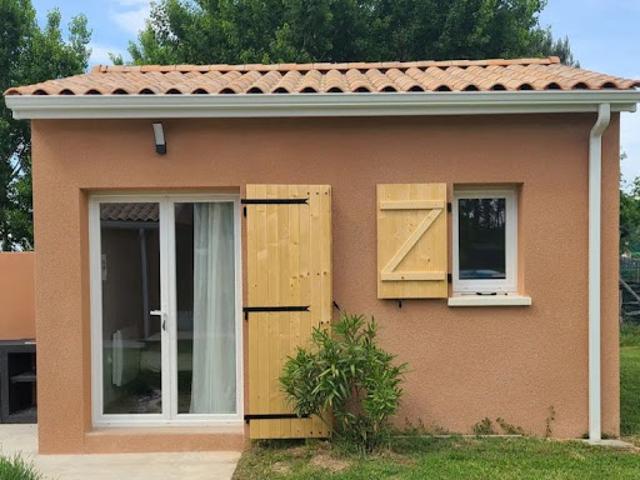Studio location à Blaye, Saint-vivien-de-blaye