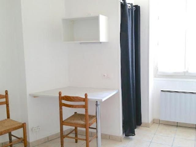 Studio location à Brive-la-Gaillarde, Brive-la-gaillarde