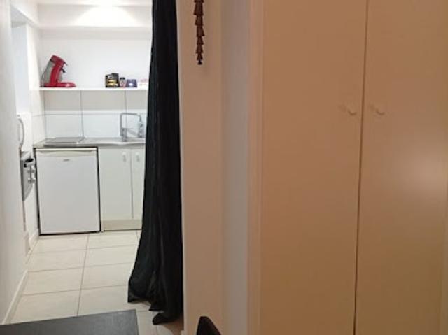 Studio location à Aix-en-Provence, Eyguières