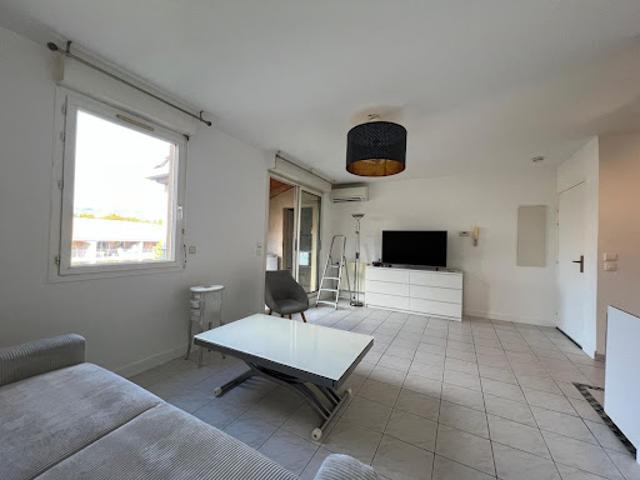 Studio location à Les Roubauds, Plan-de-Cuques