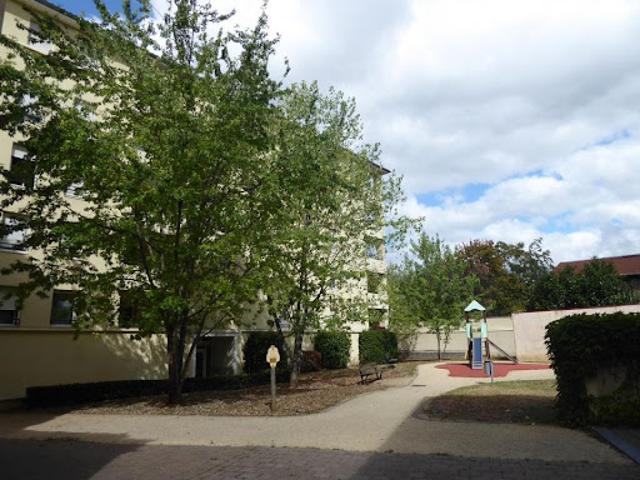 Studio location à Pierre-Bénite, Oullins-Pierre-Bénite