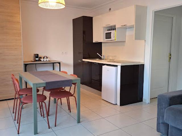 Studio location à Grasse, Antibes