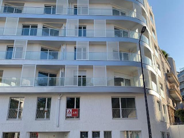 Studio location à France métropolitaine, Issy-les-moulineaux