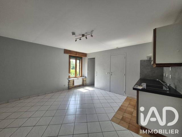 Studio location à Mouzon