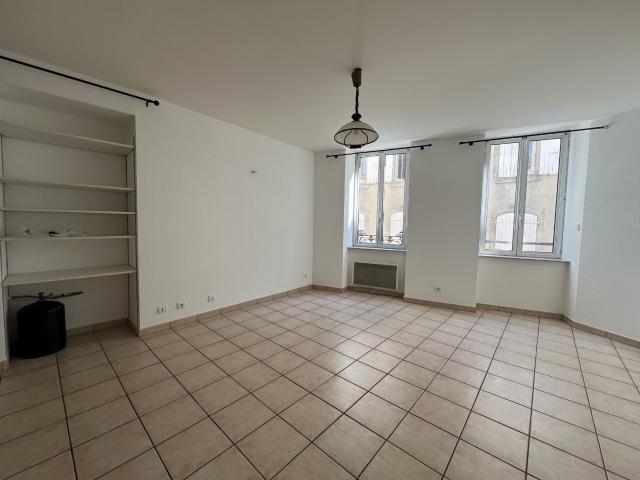 Studio location à Largentière, Mercuer