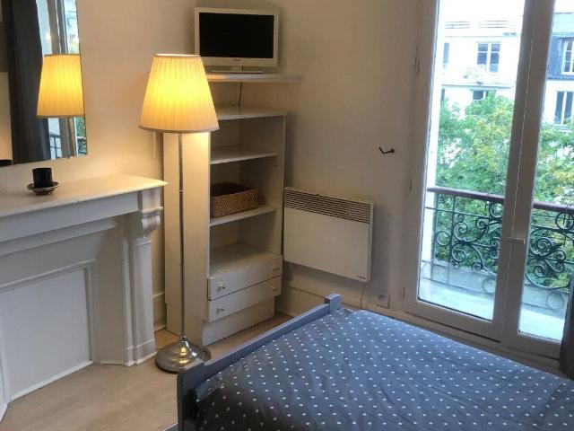 Studio location à Paris 7e Arrondissement, Paris