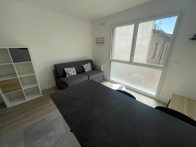 Studio location à La Buissière, Oullins-Pierre-Bénite