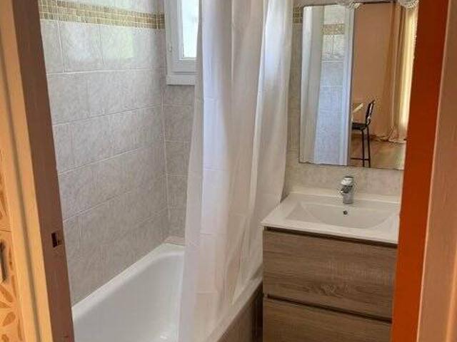Studio location à Garrigues, Garrigues-Sainte-Eulalie