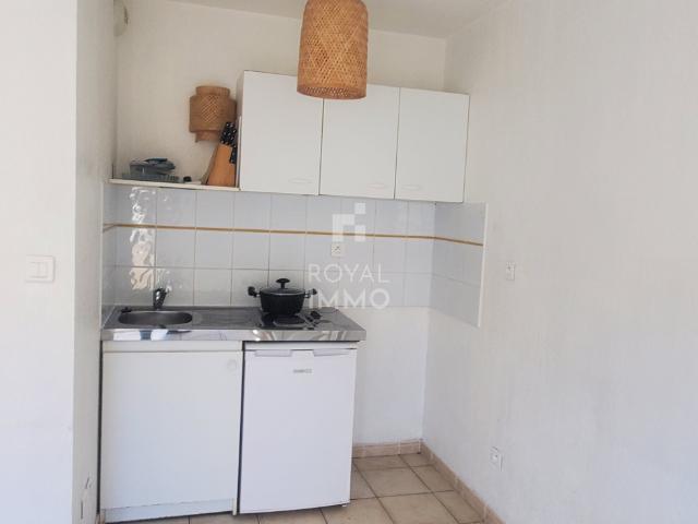 Studio location à Arrondissement de Toulon, Toulon