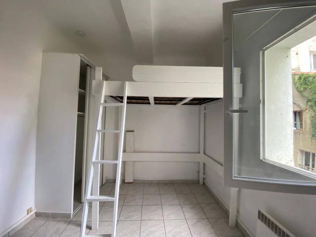 Studio location à Saint-Eutrope, Aix-en-Provence