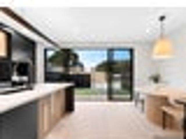 Townhouse for sale in Avondale, Oroua County