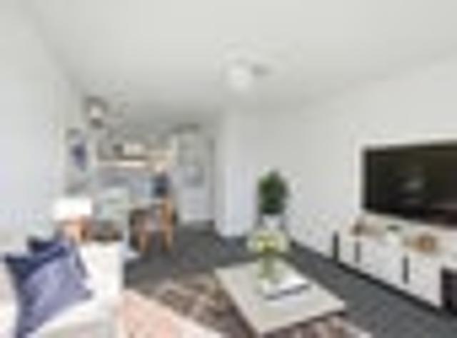 Apartment for sale in Chaslands, Canterbury