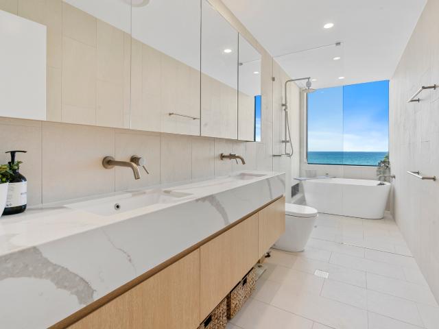 Apartment for sale in Palm Beach, Gold Coast City