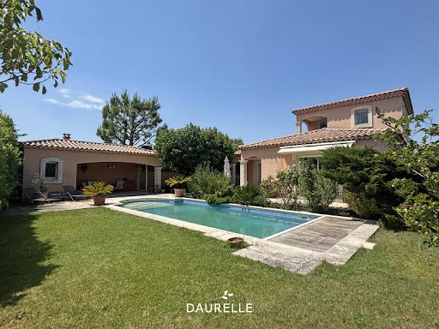 Villa location à Arles, La Salle Les Alpes