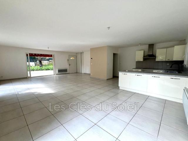 Villa location à Arrondissement de Toulon, Le Revest-les-eaux