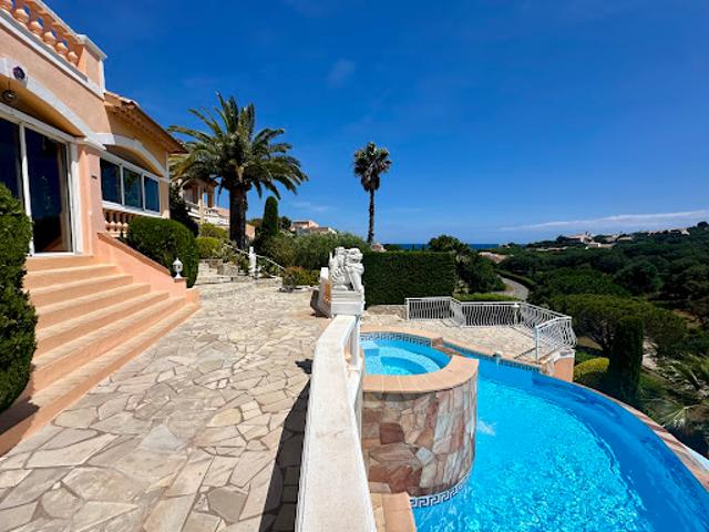 Villa location à Arrondissement de Draguignan, Roquebrune-sur-argens